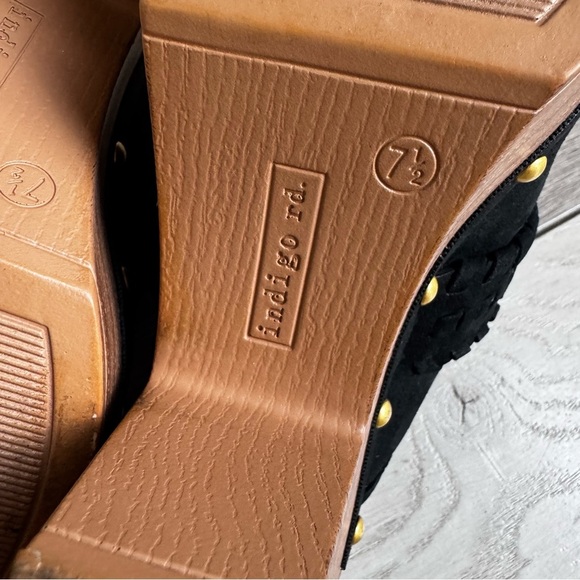 Indigo Rd Daysie Studded Platform Clog In Black | Size: 7.5M | Good Condition - Picture 7 of 10